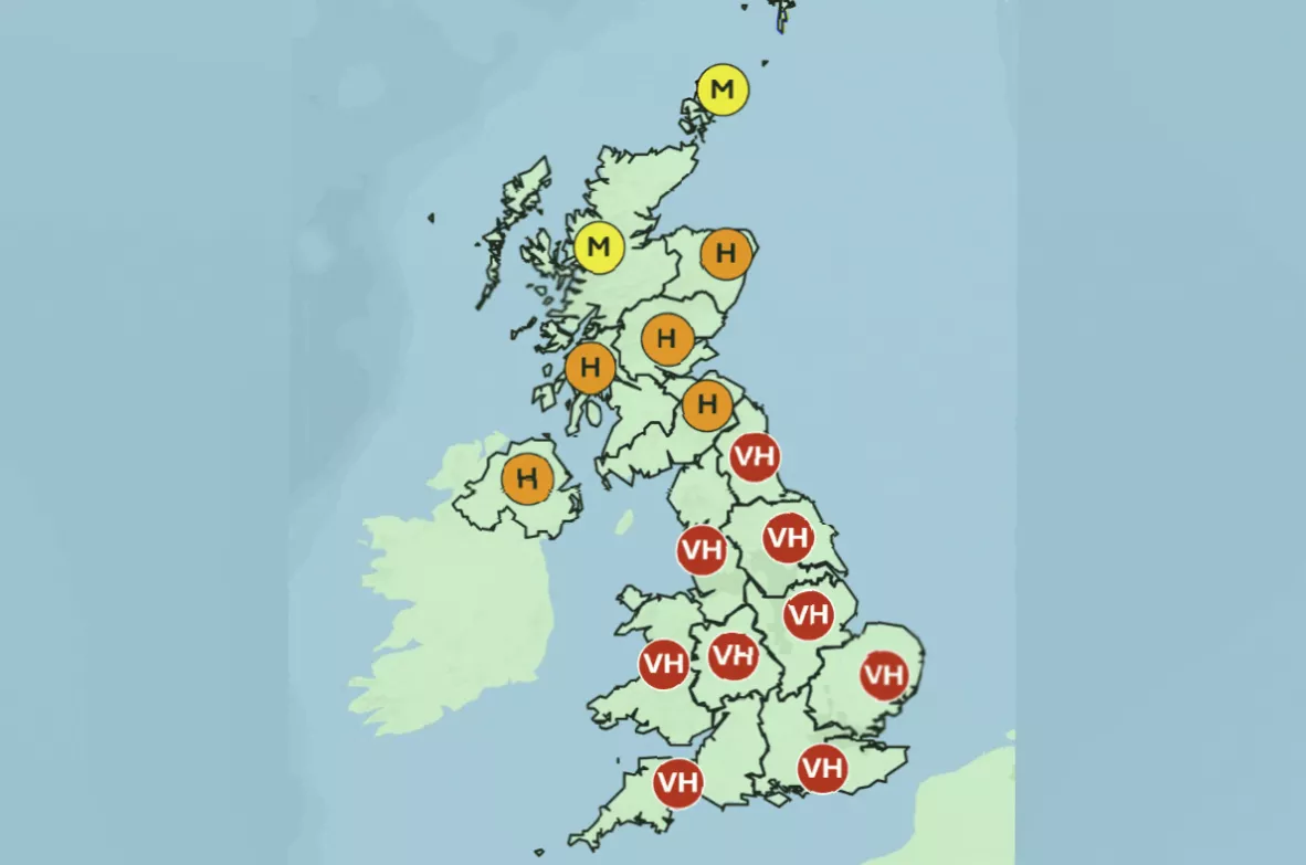 Weather chart showing warm air moving over the UK from continental Europe.