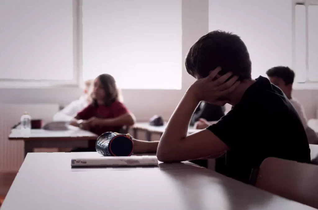 Children with mental health crises endure three-day A&E stays as numbers surge and 12-hour delays treble Crowded paediatric A&E ward with children waiting on trolleys in brightly lit hospital corridors