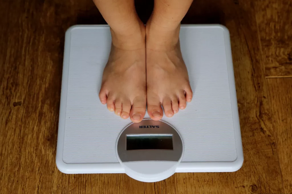 Proven diet method results in greater weight loss and longer maintenance Adults on a rapid weight loss programme in a clinical setting during the 16-week study phase