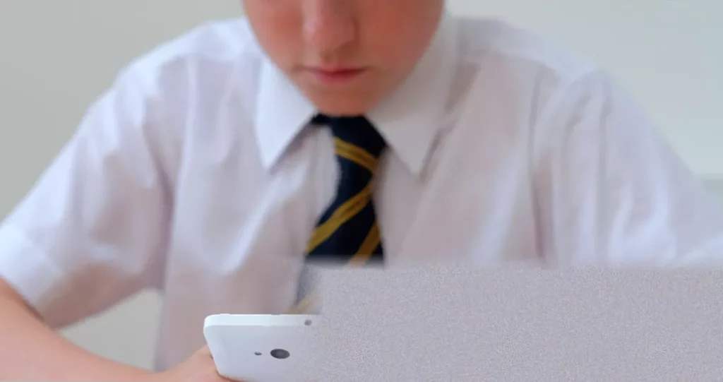 Starmer confirms swift social media action for teenagers after consultation ends tonight Prime Minister visiting a nursery in East Sussex ahead of social media announcement