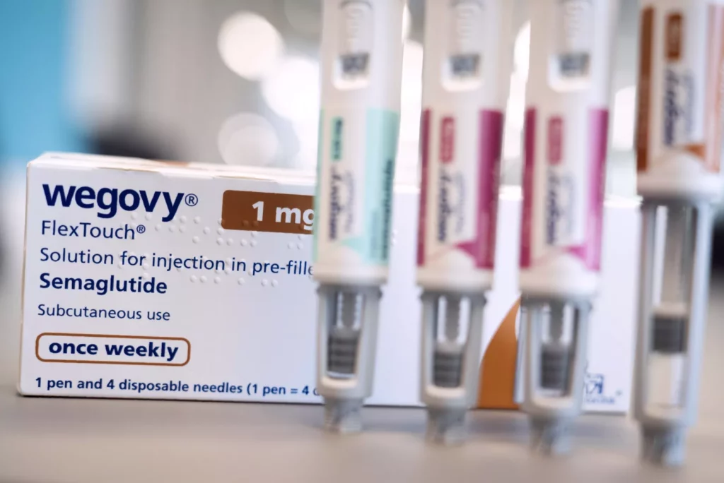 Health officials urged to probe fatalities connected with illicit diet injections A hearing room in Parliament where MPs question health officials about illicit diet injection deaths